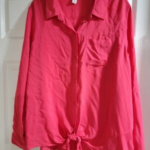 Old Navy pink long sleeve size XL button down blouse with tie knot in front.